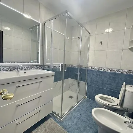 Affordable For Large Families And Groups At Canteras With 3 Bedrooms And Free Parking Daire Las Palmas de Gran Canaria