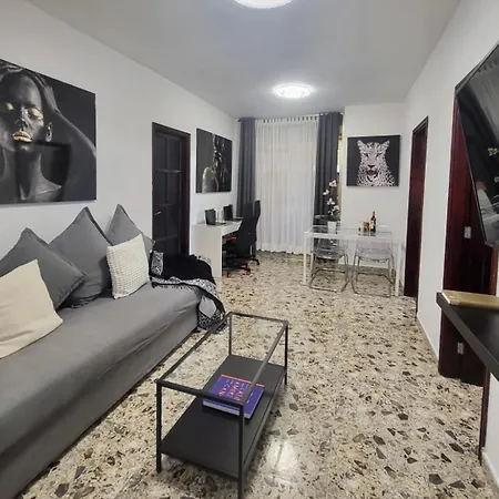 Affordable For Large Families And Groups At Canteras With 3 Bedrooms And Free Parking Daire *