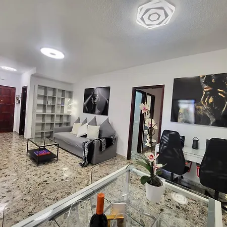 Daire Affordable For Large Families And Groups At Canteras With 3 Bedrooms And Free Parking Las Palmas de Gran Canaria